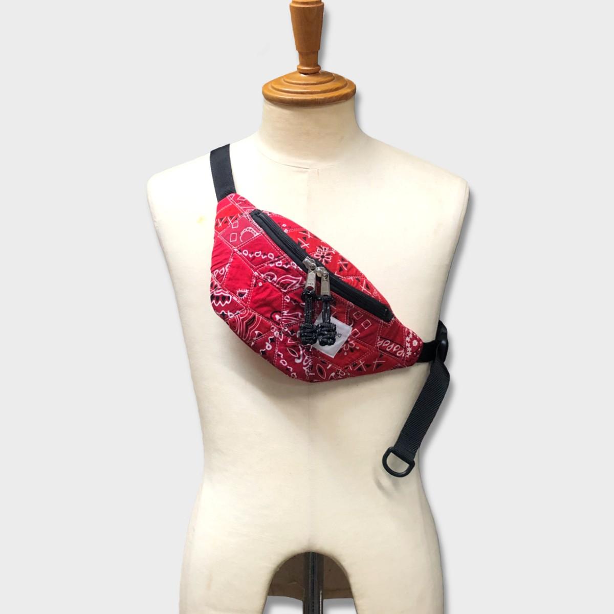 "Patchworks" Diamond Patch Bandana Fanny Pack -red | 6枚目