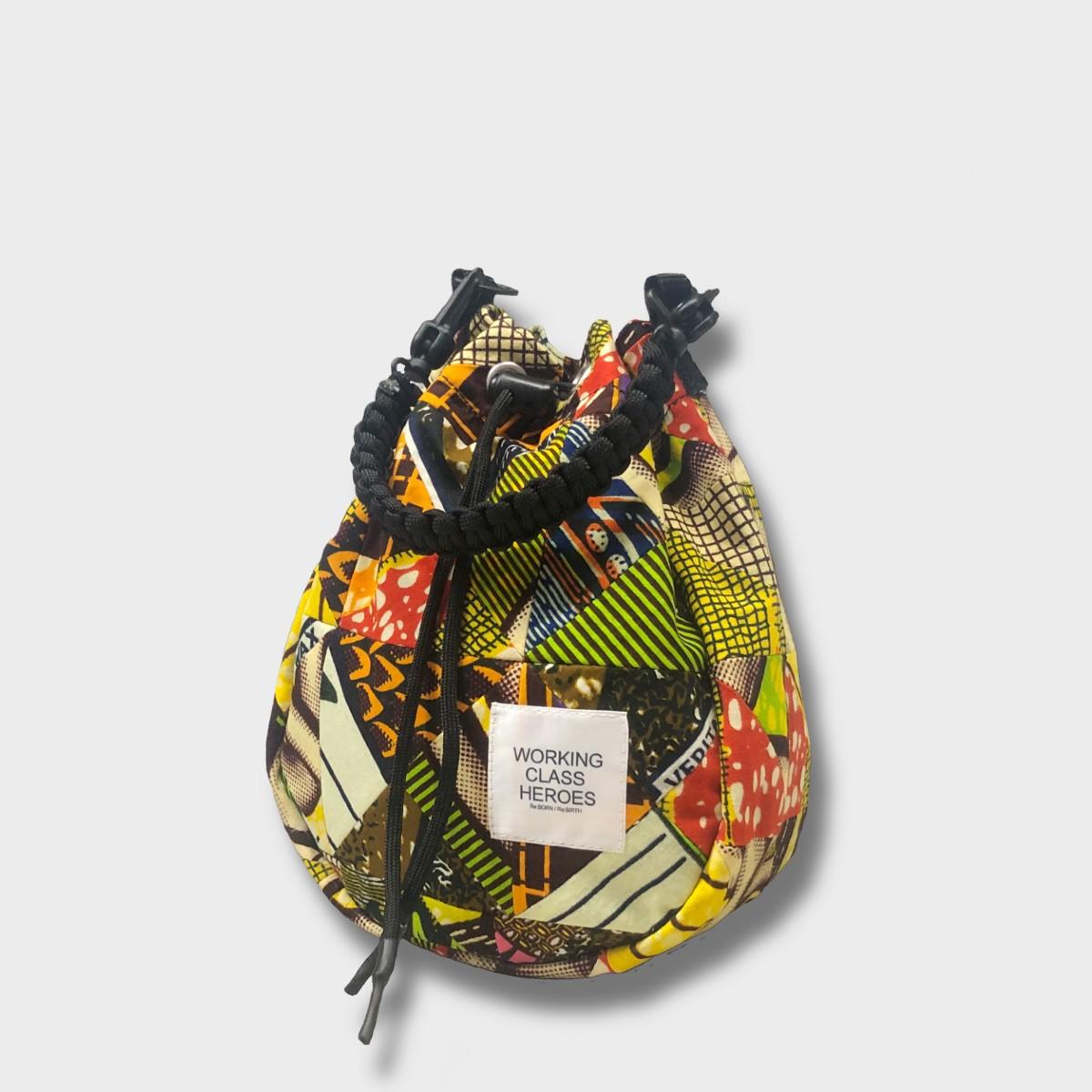 "Patchworks" Triangle Patch 2way Drawstring poach -batik | 4枚目