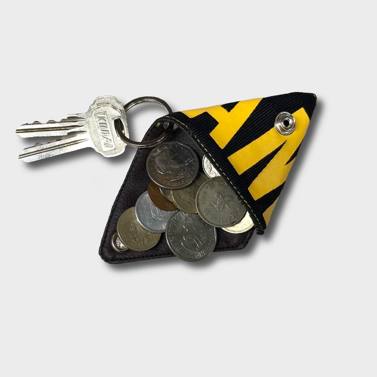 "Re;make" NFL gameshirt remake Triangle Coin purse -black